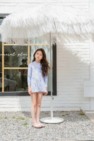 Đồ trẻ em đi biển mùa hè 2019