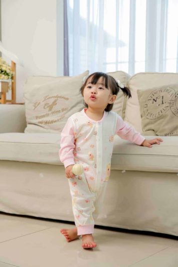 Quần áo mùa hè trẻ em