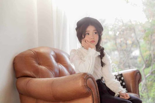 Cách bảo quản quần áo trẻ em màu trắng