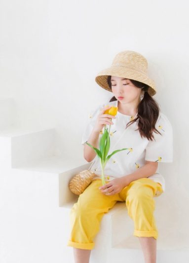 Quần áo cho bé gái 10 tuổi phải có chất liệu an toàn