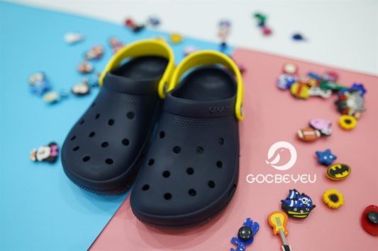 dép crocs trẻ em