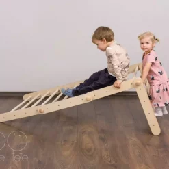 Thang leo biến hình bằng gỗ độc đáo cho bé